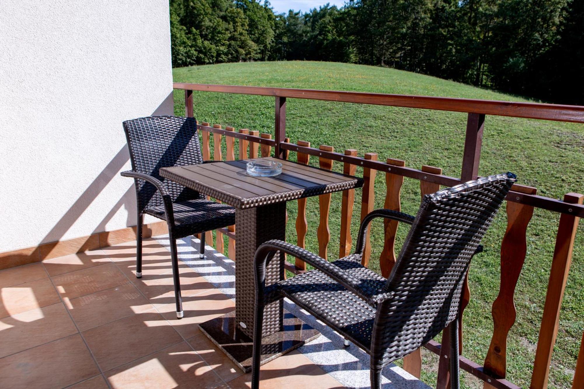 Ekoturizem Hudicevec Hotel Postojna Exterior photo