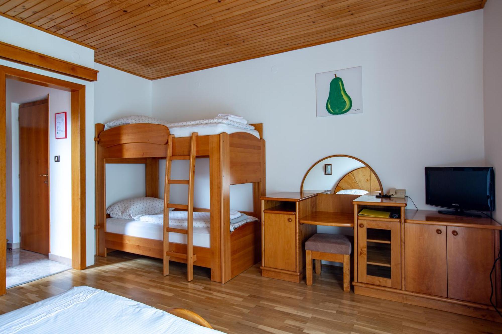 Ekoturizem Hudicevec Hotel Postojna Room photo