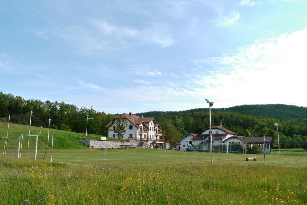 Ekoturizem Hudicevec Hotel Postojna Exterior photo